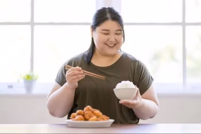 Ăn Cơm Có Gây Tăng Cân? Sự Thật Về Tinh Bột Và Cách Giảm Cân Khoa Học