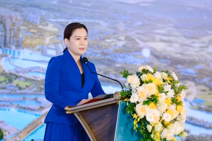 Bà Nguyễn Thu Hằng - Tổng Giám đốc Vinhomes chia sẻ về định hướng phát triển siêu đô thị bền vững.