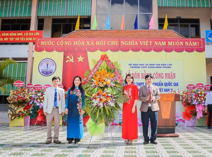 Từ những ngày đầu gian khó, nhà trường đã vươn mình trở thành cơ sở giáo dục đạt chuẩn quốc gia.