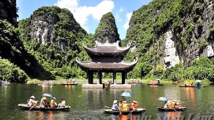 Sự bình yên thực sự chỉ đến khi bạn dành thời gian để trải nghiệm và cảm nhận thay vì chỉ chụp ảnh.