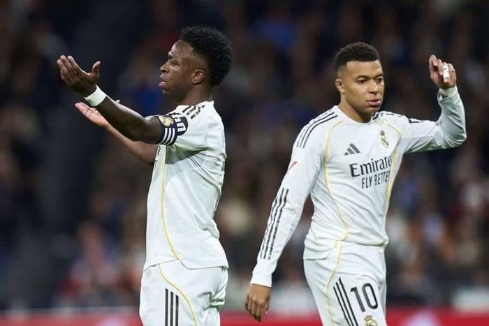 Real Madrid buộc phải thắng mọi trận đấu còn lại nếu muốn nuôi hy vọng mong manh trong cuộc đua với Barcelona.