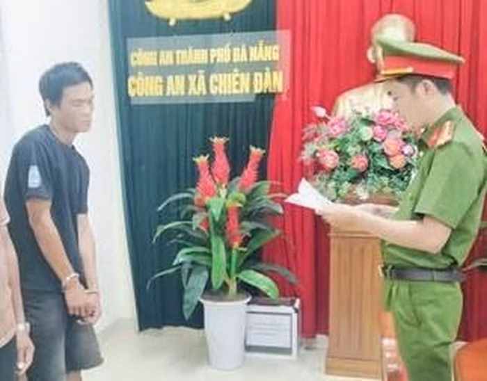Công an xã Chiên Đàn thực hiện công tác rà soát và quản lý đối tượng sau cai nghiện trên địa bàn