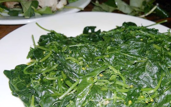 Rau tầm bóp luộc là món ăn đơn giản, thanh nhiệt và giàu dưỡng chất.